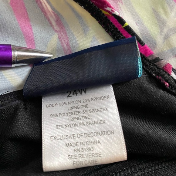 D & Co. Beach Ruched Flounce Swim Dress Leaf Print One Piece Womens Plus 24W - Picture 9 of 10